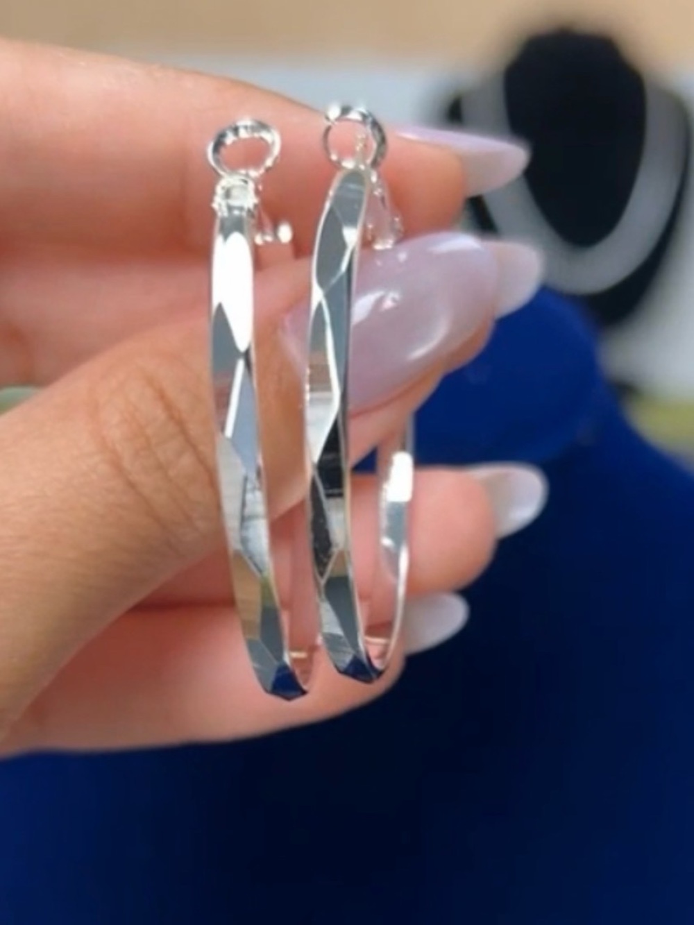 ✨ 925 Sterling Silver Faceted Hoop Earrings ✨